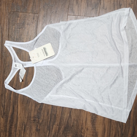 Tank - Picture 2 of 4